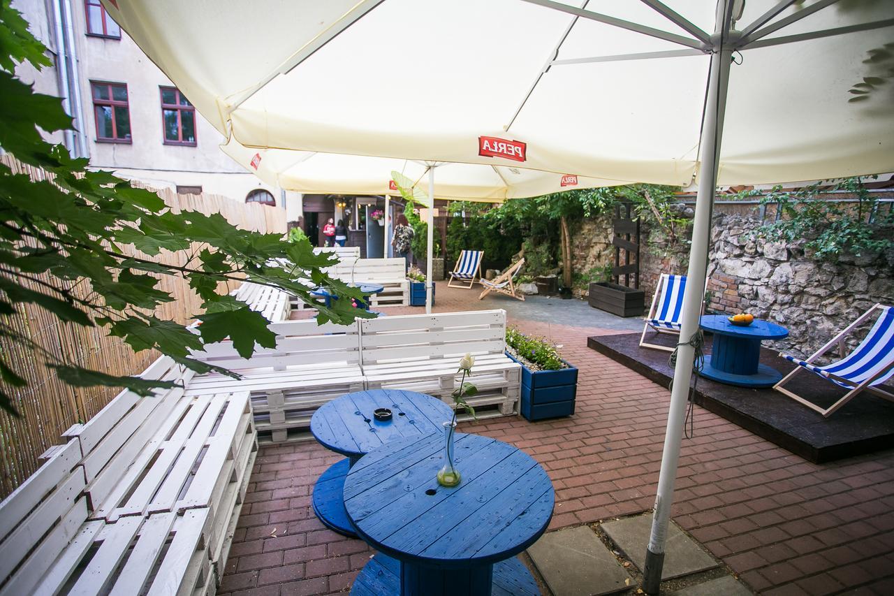 Let'S Rock Party Hostel! Age Limit From 18 Until 40! クラクフ エクステリア 写真